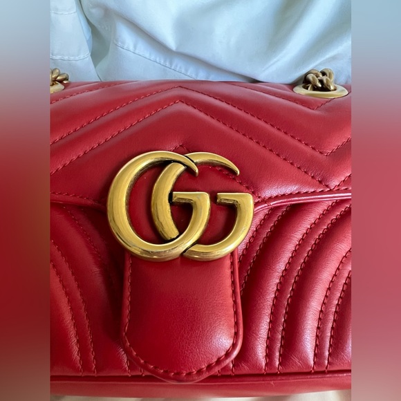 Gucci GG Marmont Mini Shoulder Handbag - Picture 12 of 15